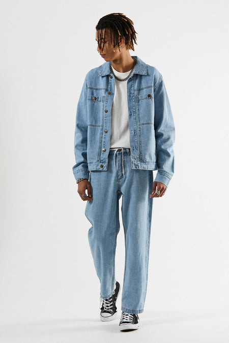 Afends Europe Hemp Is For The People Lifestyle Shot 2