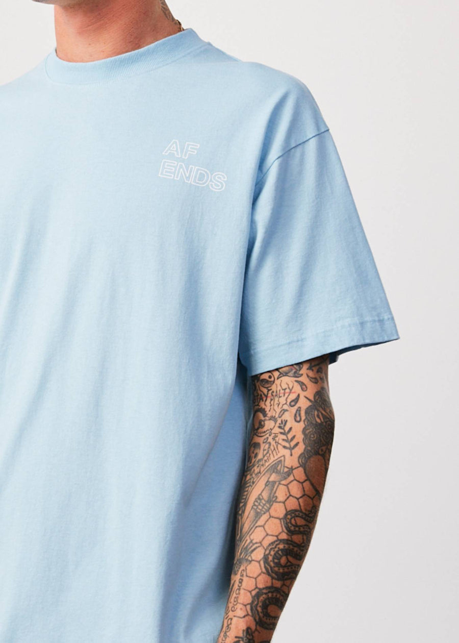 Skater T-shirt Oversized in Blue Sky